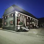 Pflugwirts Und Hotel Oberkirch (Baden)