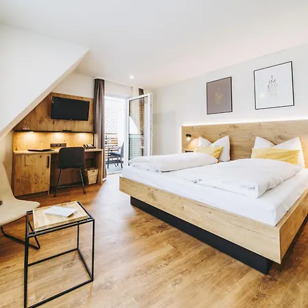 Pflugwirts Und Hotel