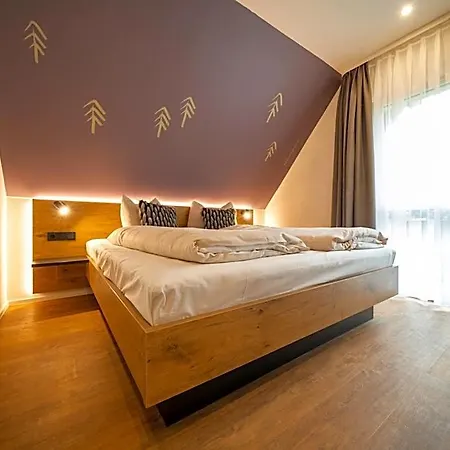 Hotel Pflugwirts Und 3*