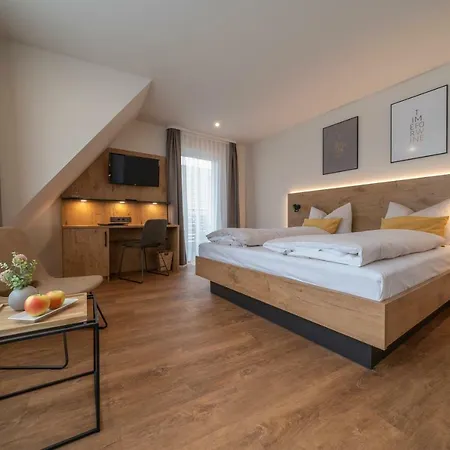 Pflugwirts Und Hotel Oberkirch (Baden)